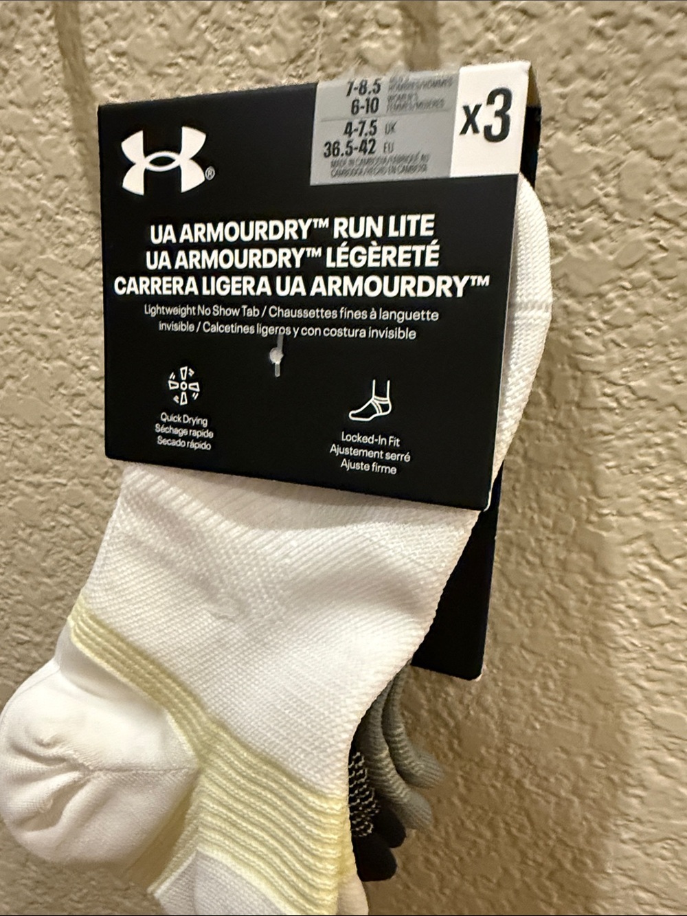 NWT UnderArmour Unisex 3-Pack Dry Run Lite No-Show Socks (M 7-8.5), (W 6-10)